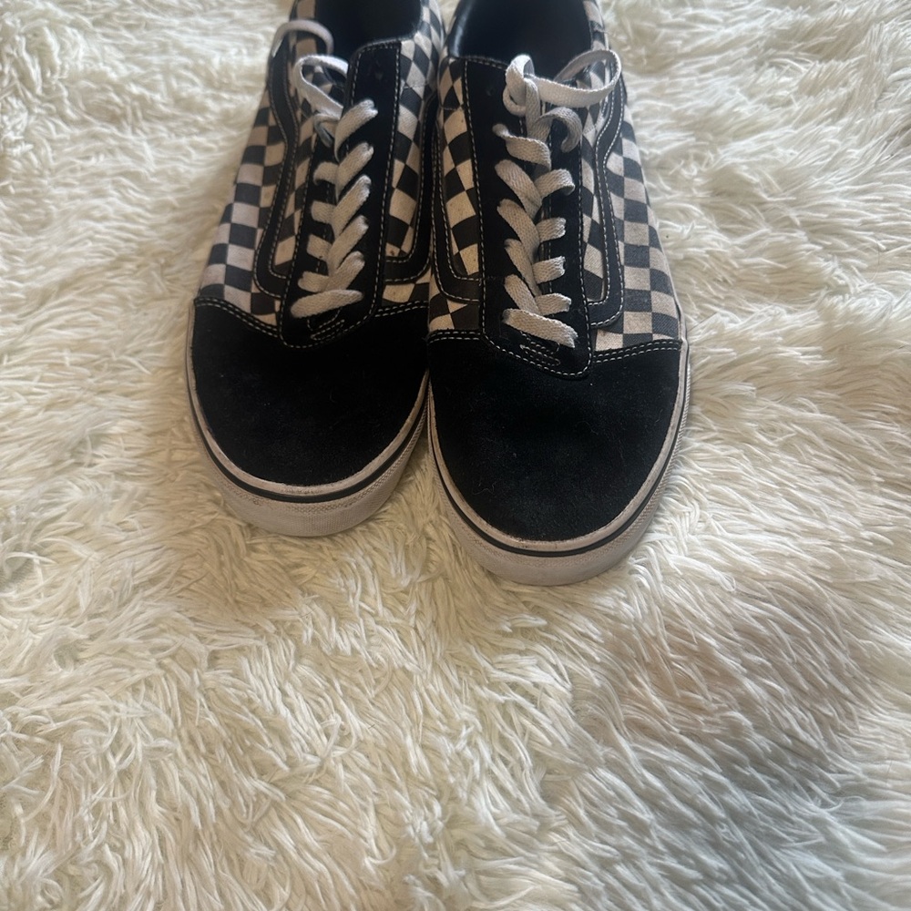 Vans  Checkerboard Sneakers Men’s Size 11 Black & White Classic Skate Shoes